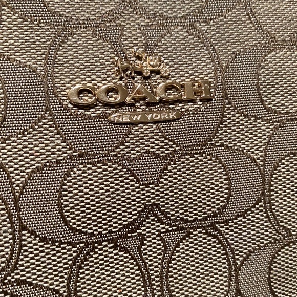 Coach Tote - Picture 2 of 8